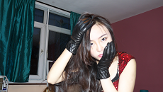 chinese-girl-in-leather-gloves-and-boots-511